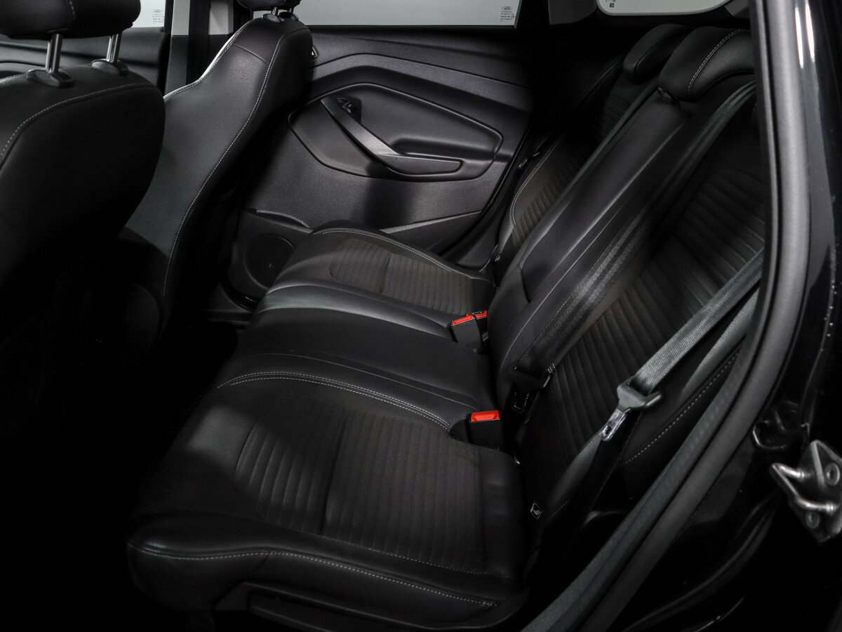 Ford Kuga II Рестайлинг, 2018 Фото №8