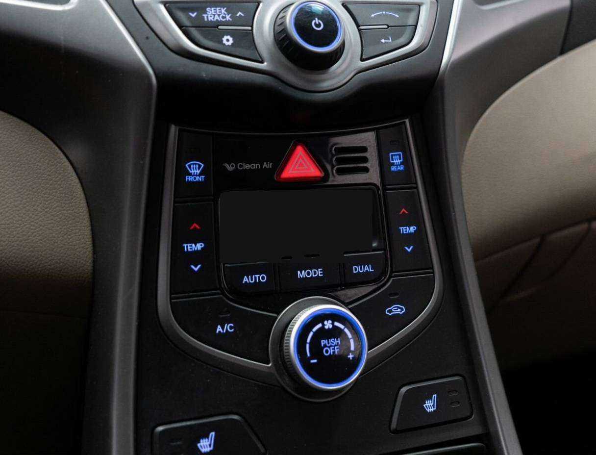 Hyundai Elantra, 2014 Фото №14