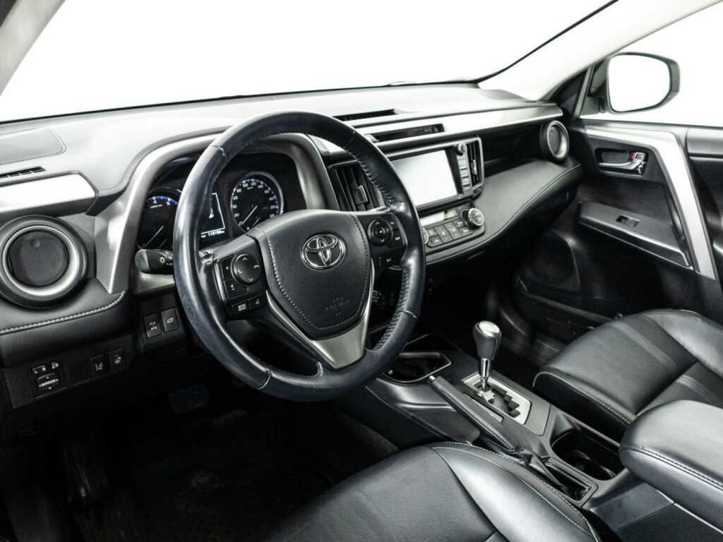 Toyota RAV4, 2017 Фото №11