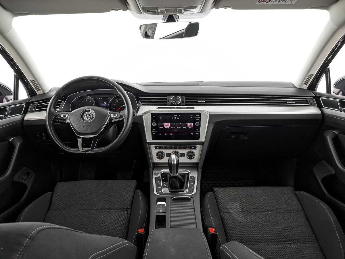 Volkswagen Passat, 2018 Фото №10