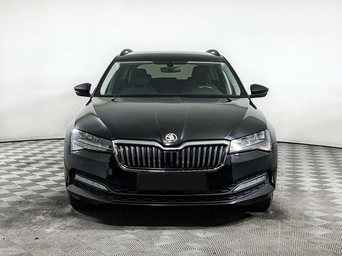 Skoda Superb III Рестайлинг, 2020 Фото №2