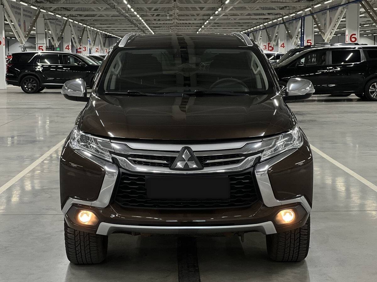 Mitsubishi Pajero Sport, 2018 Фото №2