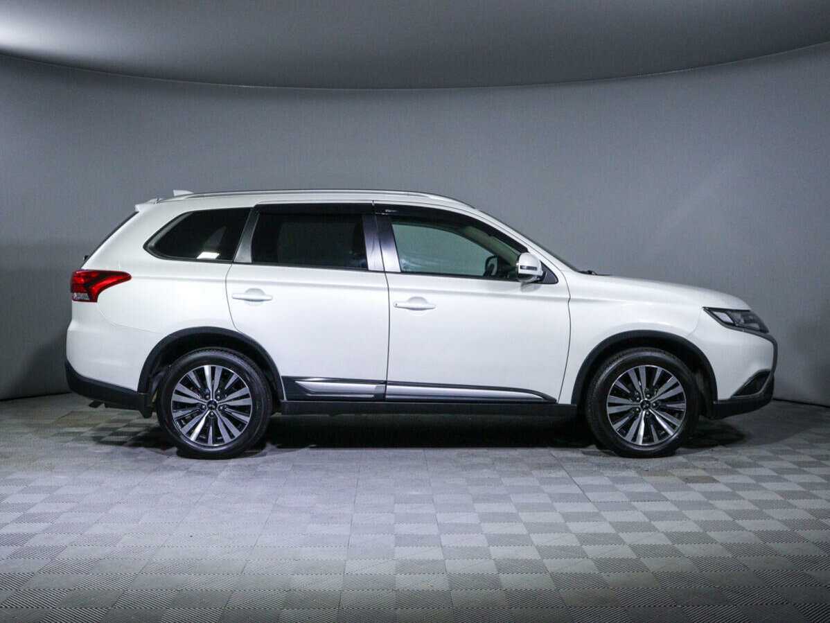 Mitsubishi Outlander, 2018 Фото №4