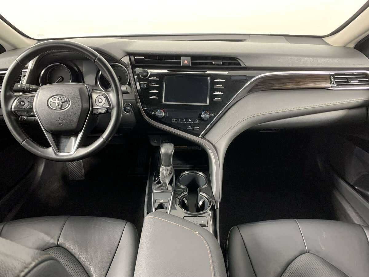 Toyota Camry, 2020 Фото №12