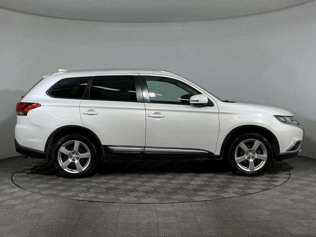 Mitsubishi Outlander, 2018 Фото №4