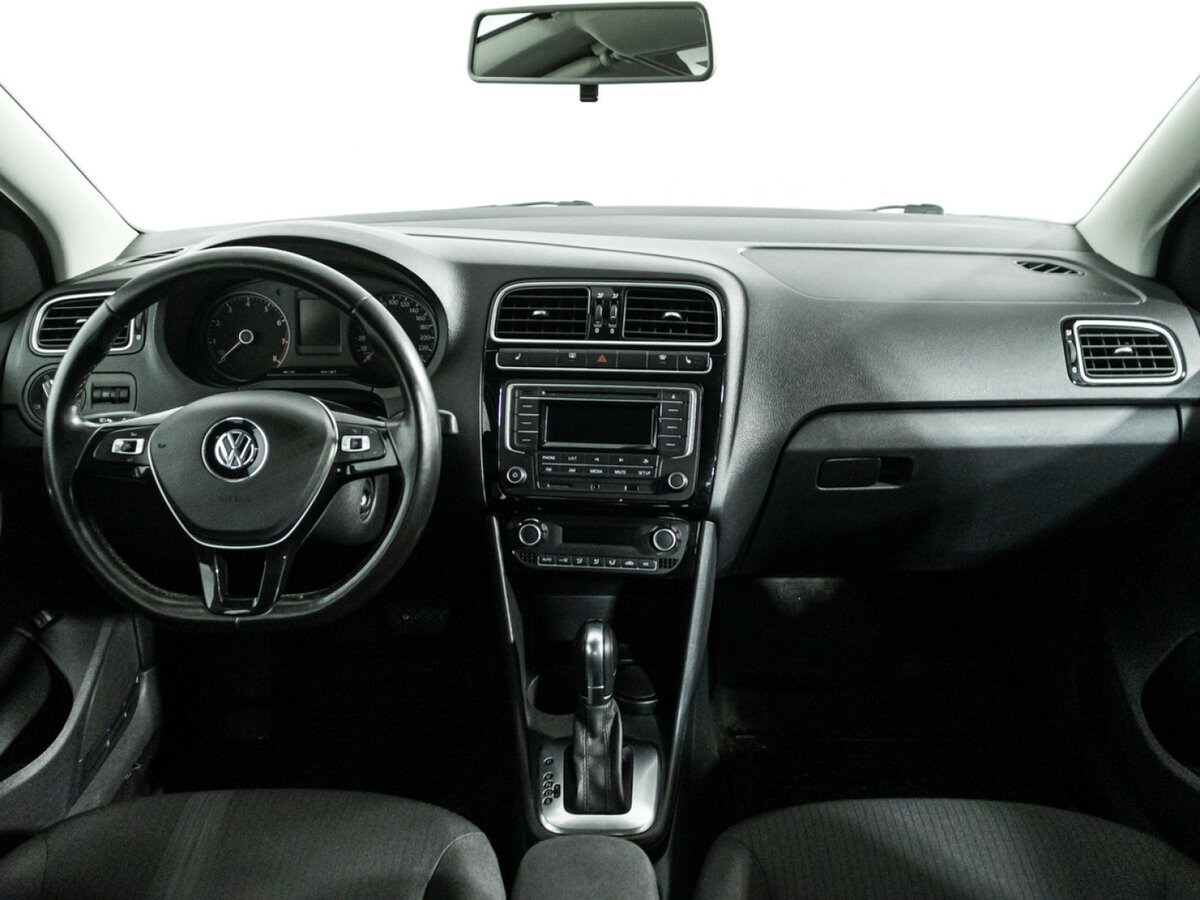 Volkswagen Polo V Рестайлинг, 2017 Фото №13
