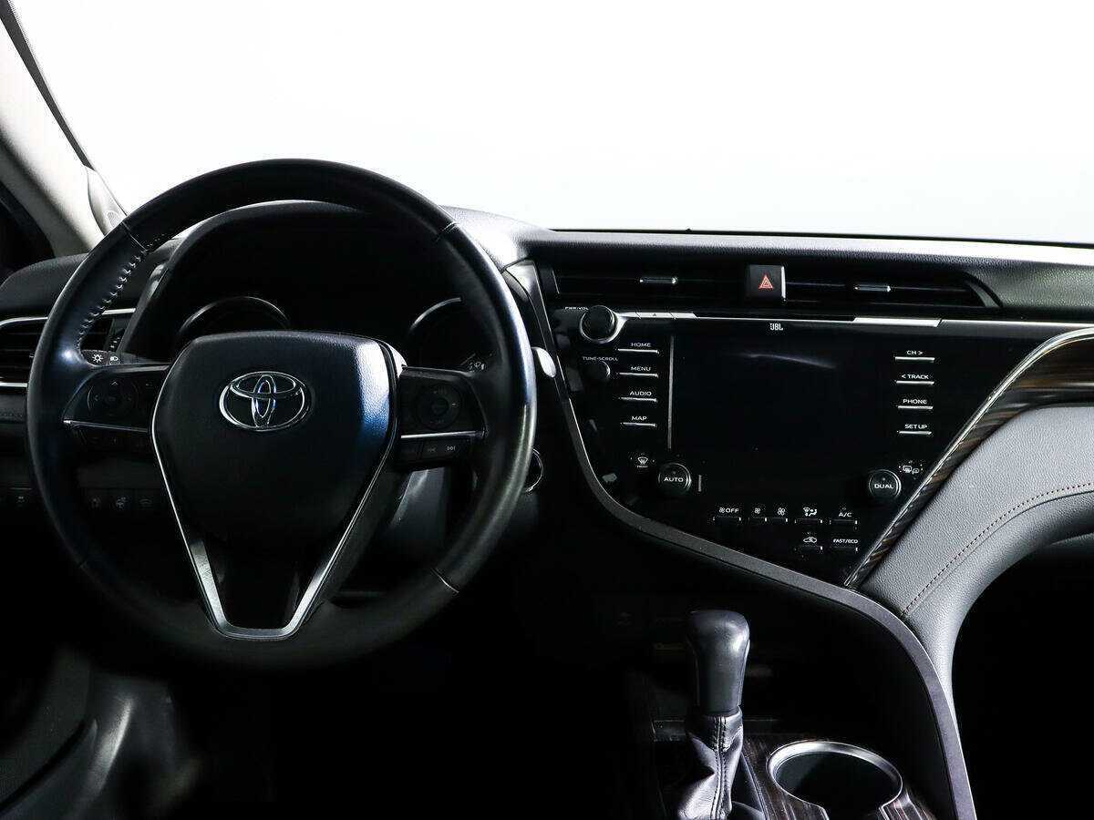 Toyota Camry, 2018 Фото №10