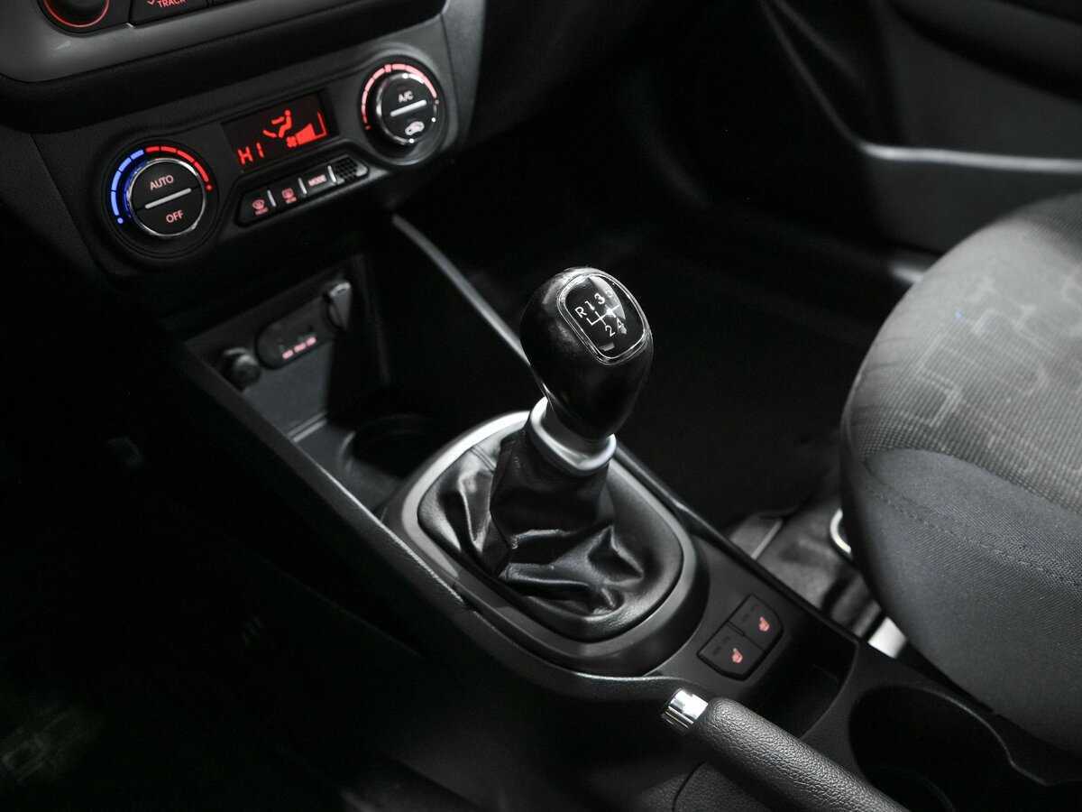Kia Rio 5-speed, 2012 Фото №9