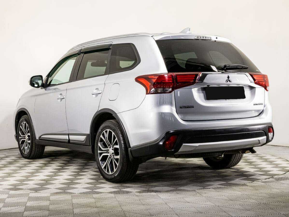 Mitsubishi Outlander, 2018 Фото №7