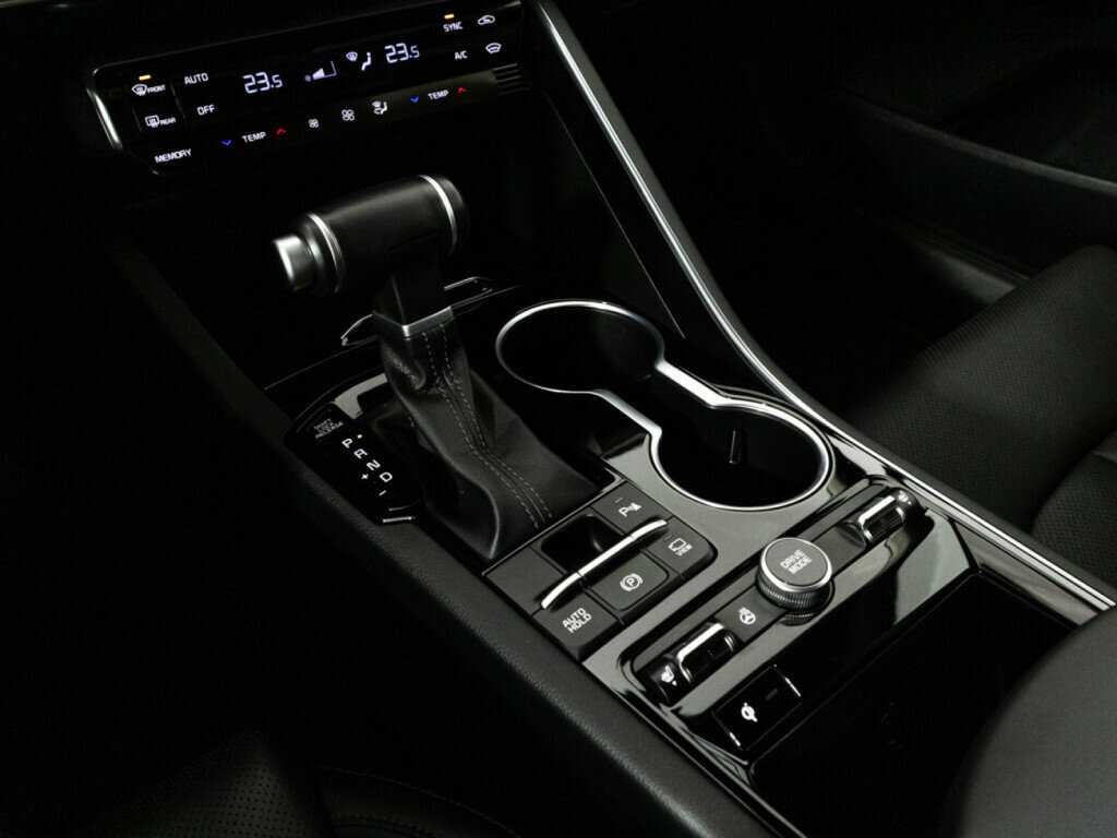 Kia K5, 2022 Фото №19