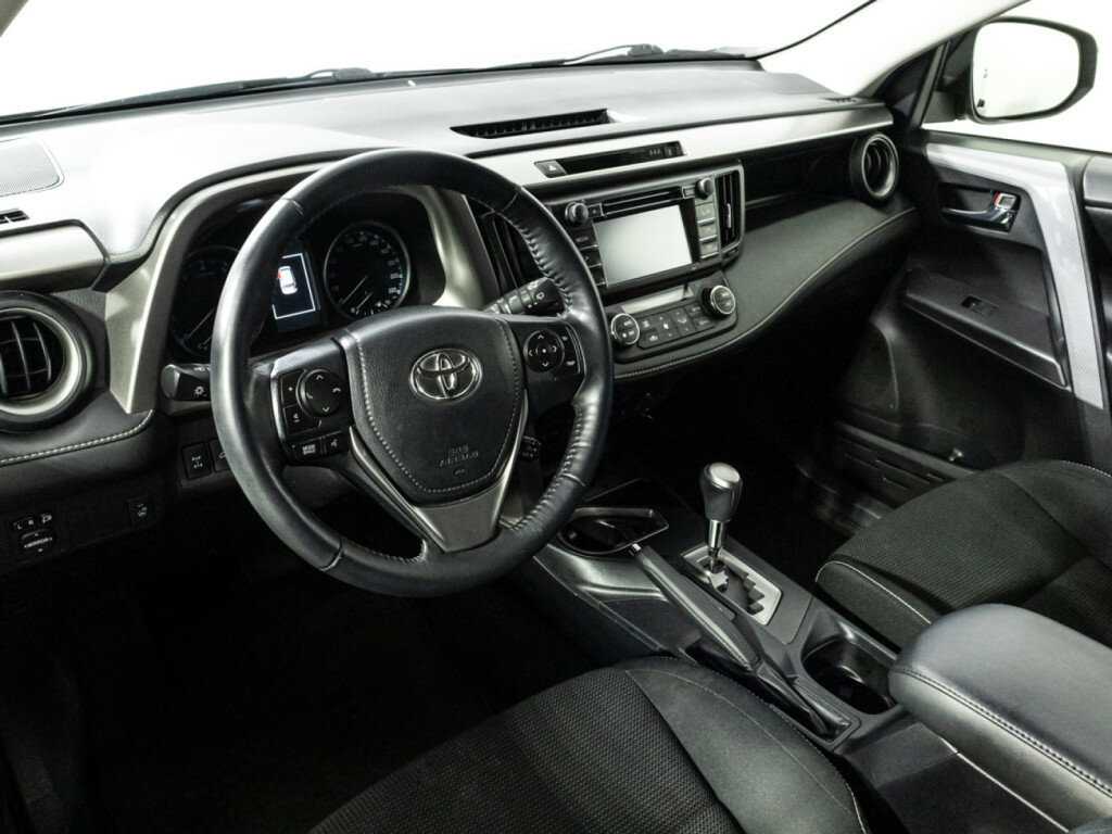 Toyota RAV4, 2015 Фото №11