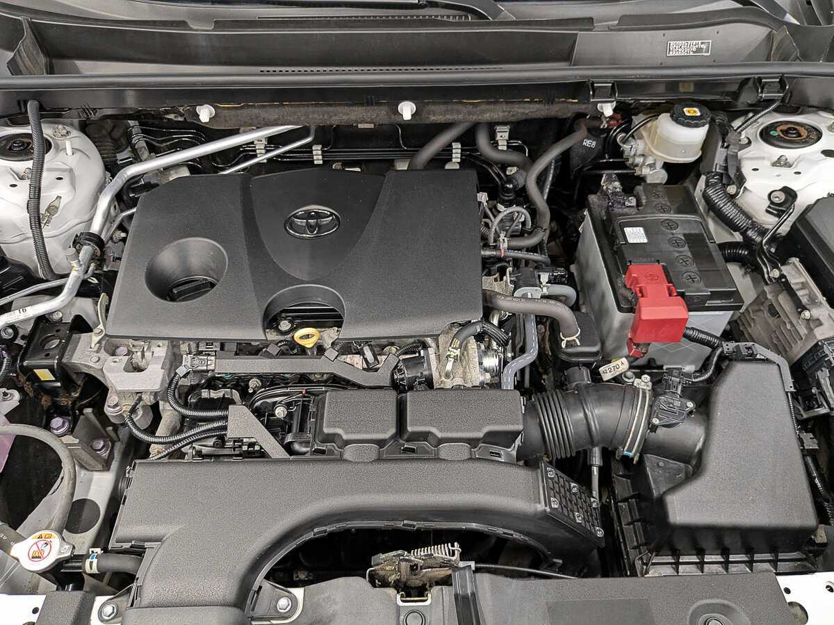 Toyota RAV4, 2021 Фото №9