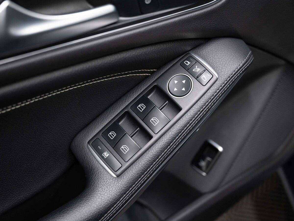 Mercedes-Benz CLA 200, 2018 Фото №22