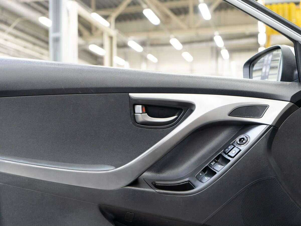 Hyundai Elantra, 2012 Фото №15