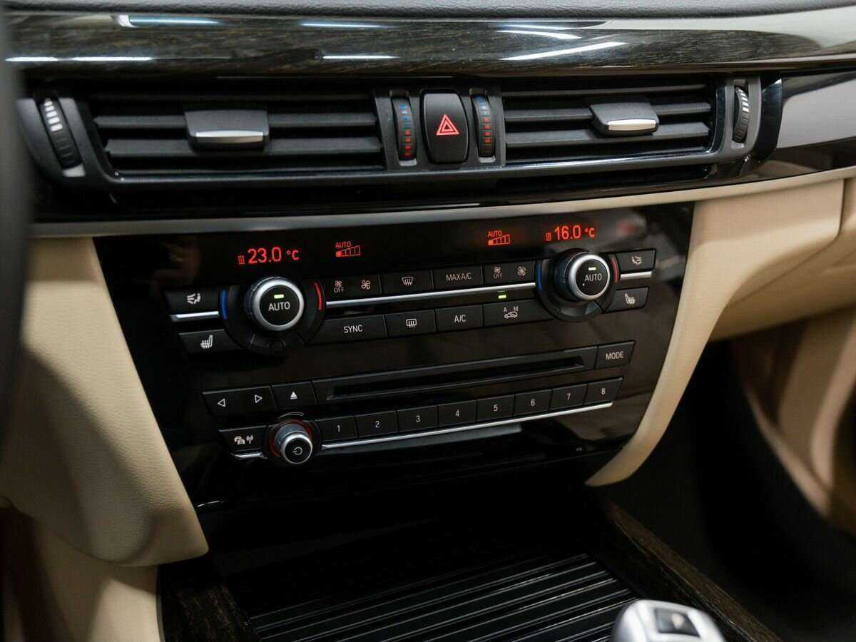 BMW X5 30d, 2015 Фото №24