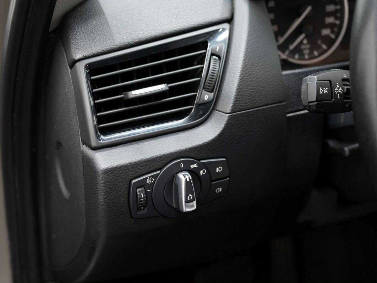 BMW X1 20d, 2013 Фото №16