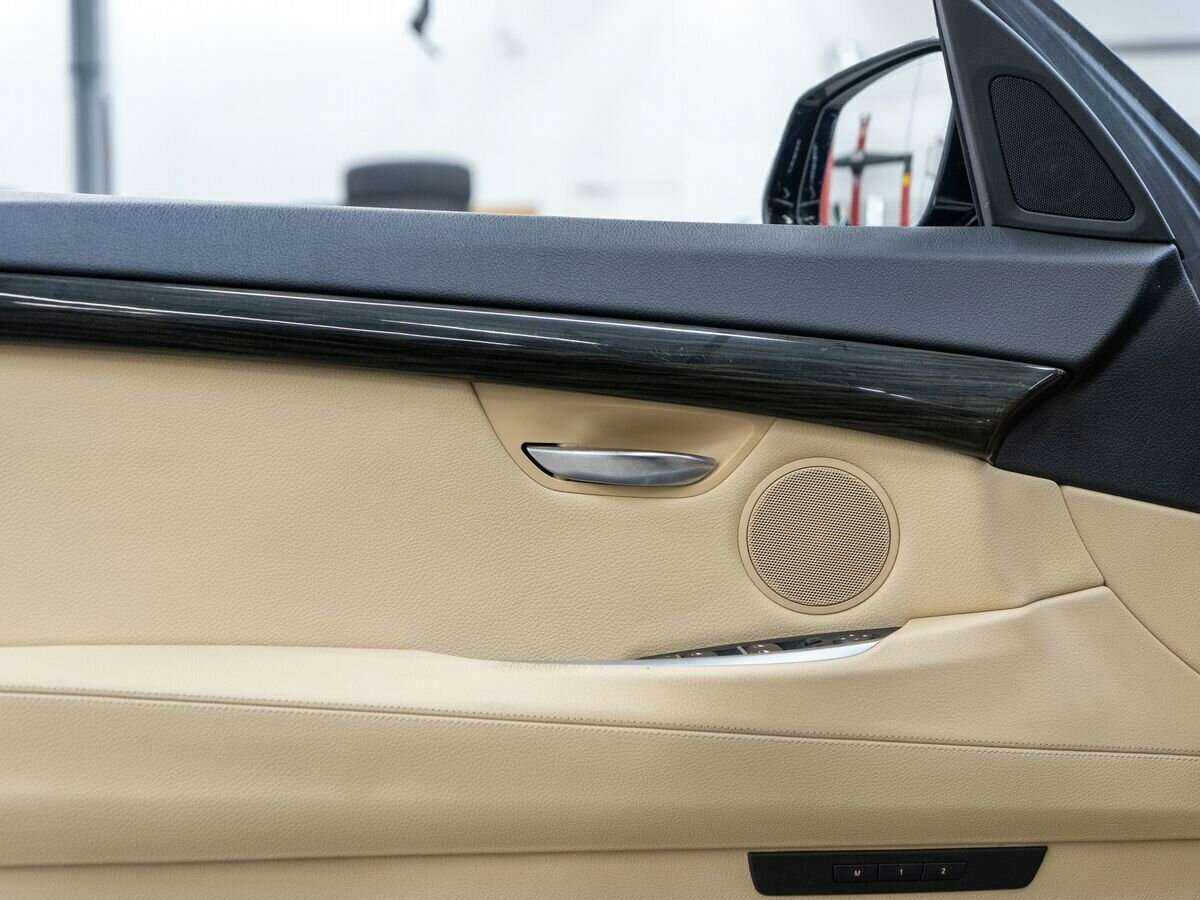 BMW 5 серии Gran Turismo 530d xDrive, 2014 Фото №16