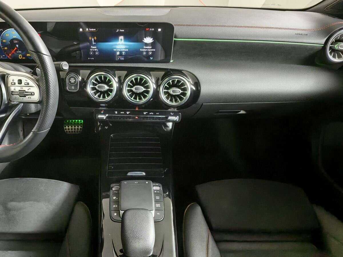 Mercedes-Benz CLA 200, 2020 Фото №11