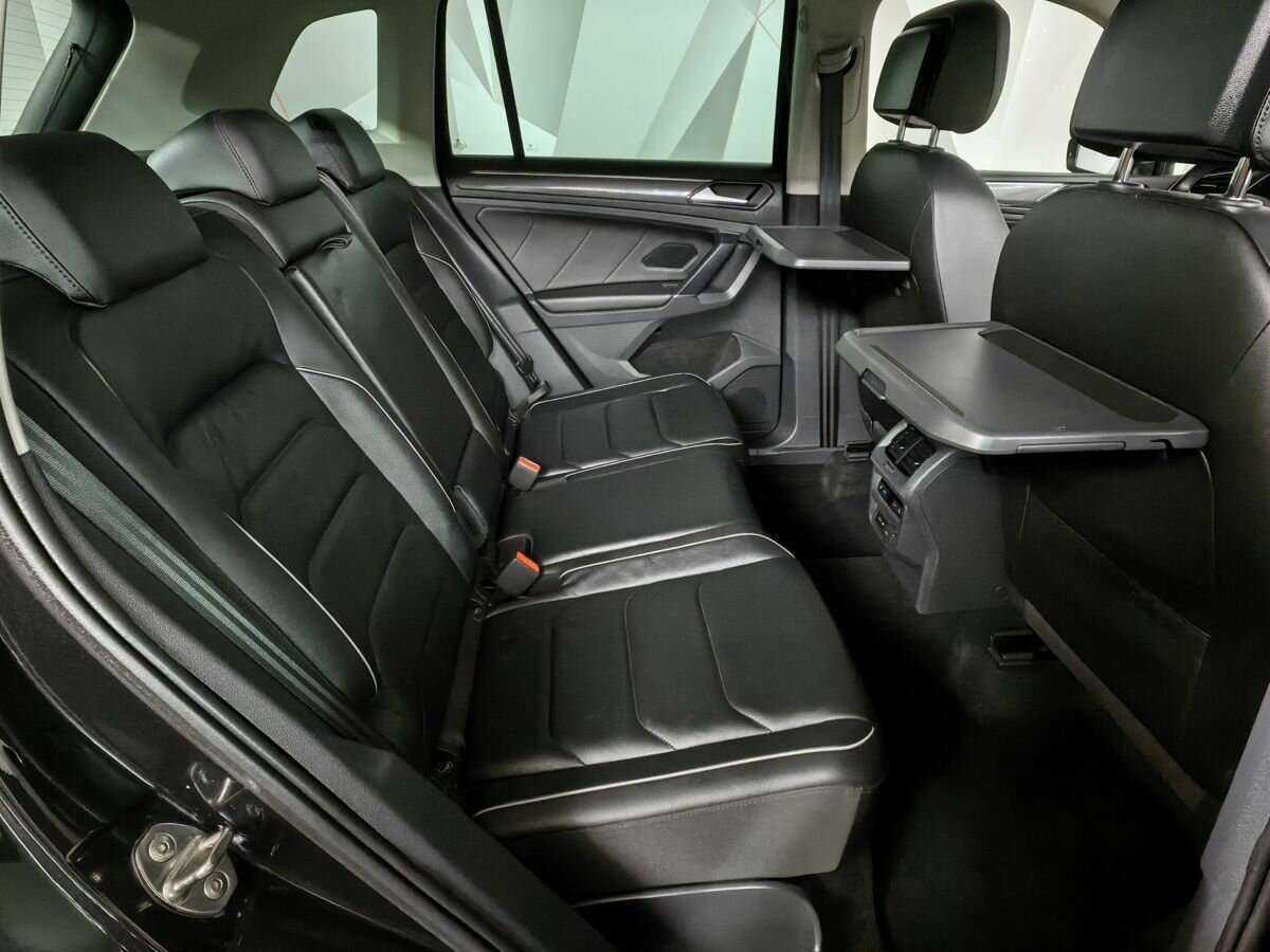 Volkswagen Tiguan, 2018 Фото №10