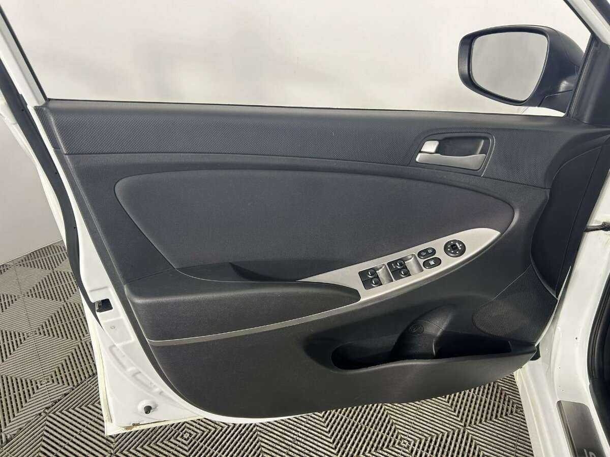 Hyundai Solaris, 2015 Фото №8