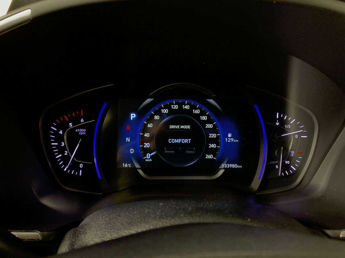 Hyundai Santa Fe, 2018 Фото №12