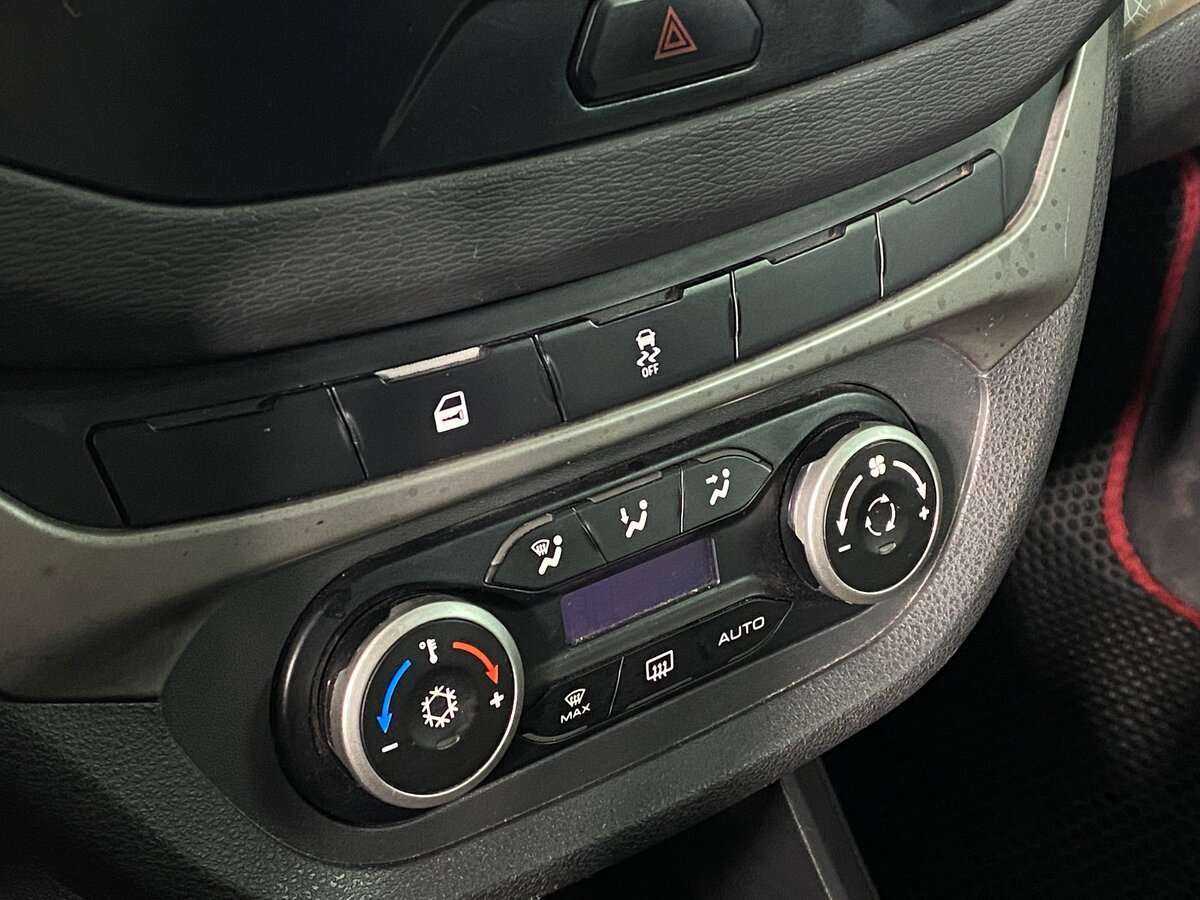 Lada (ВАЗ) Vesta, 2017 Фото №14