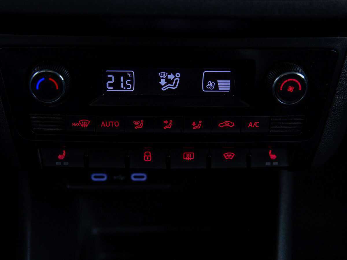 Volkswagen Polo, 2020 Фото №13