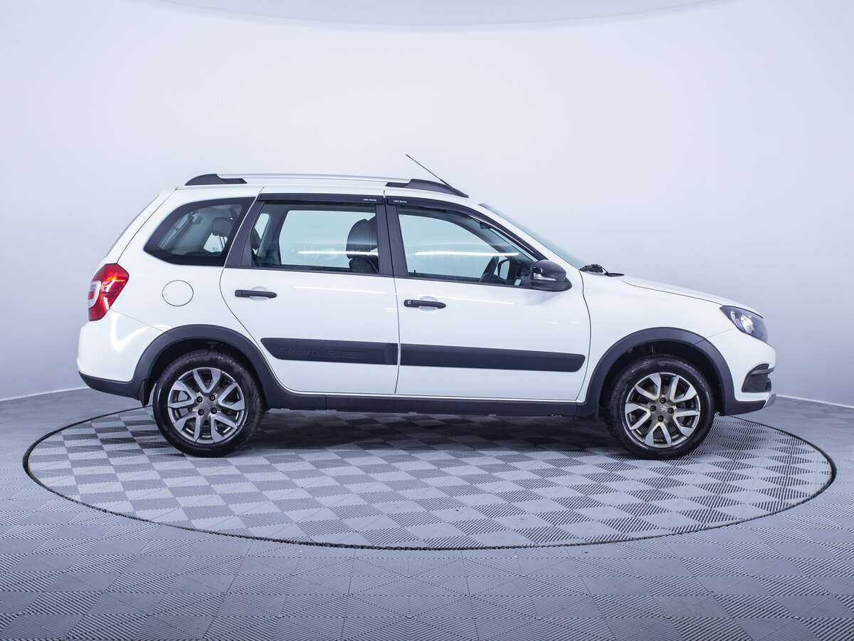 Lada (ВАЗ) Granta Cross, 2023 - 26 201 км. | Фото №4