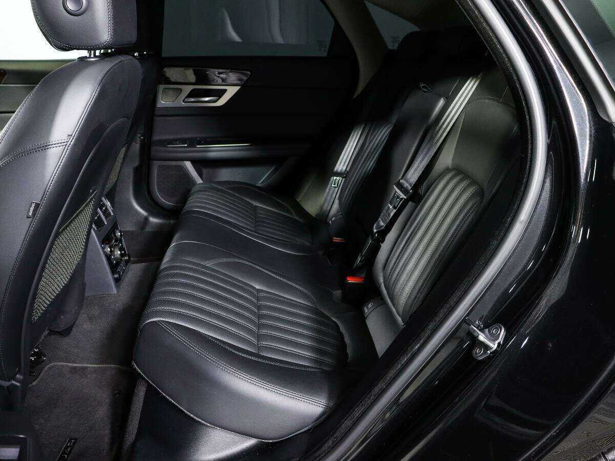 Jaguar XF, 2018 Фото №9