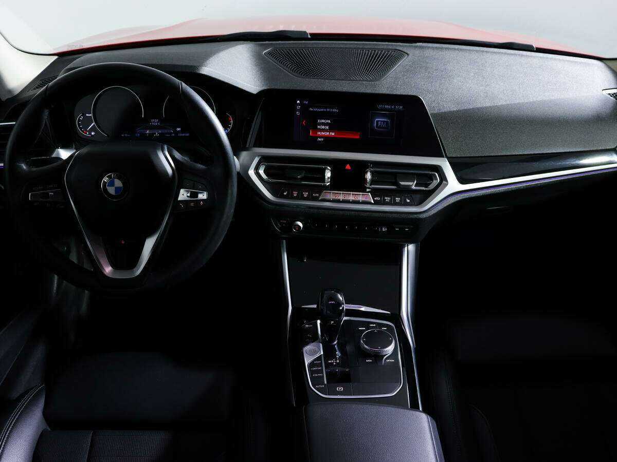 BMW 3 серии 318d, 2019 Фото №10