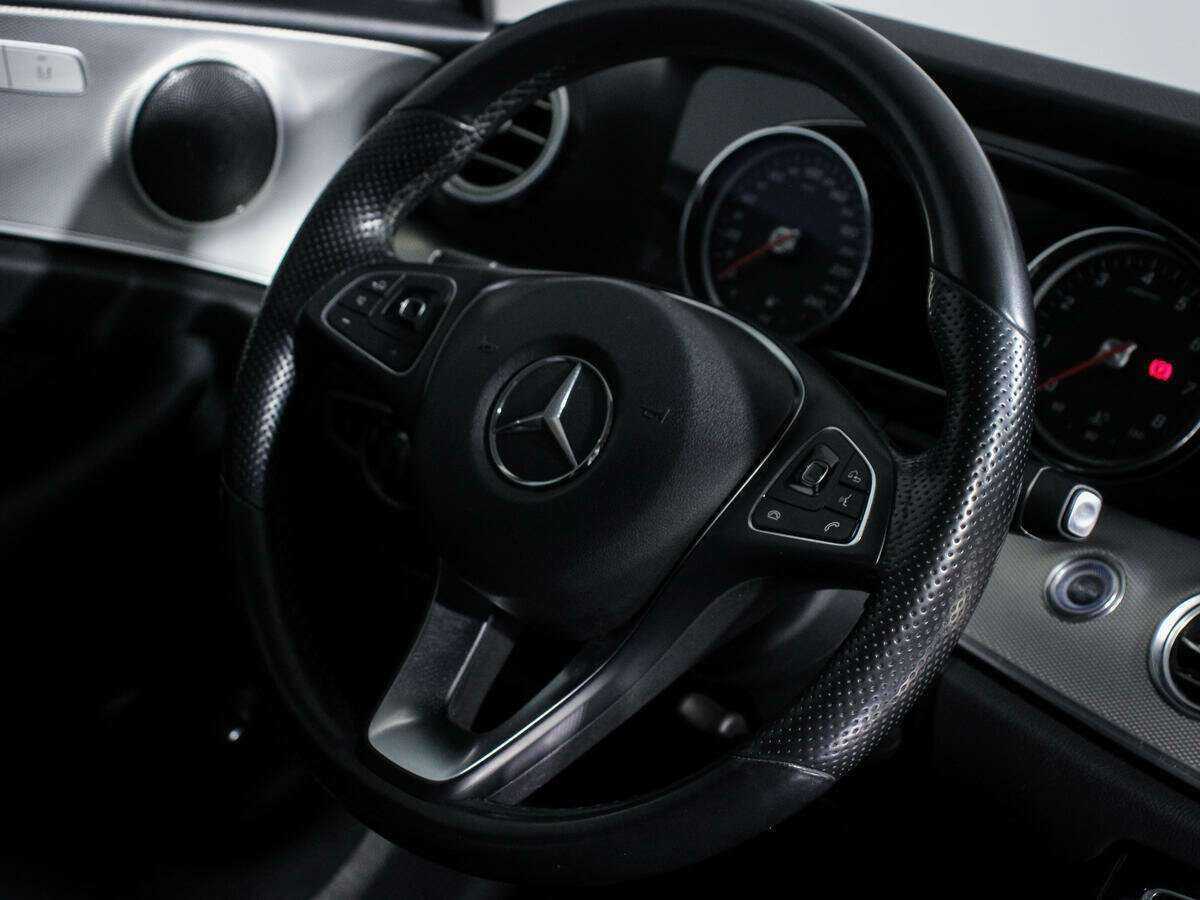 Mercedes-Benz E-Класс 200, 2016 Фото №22
