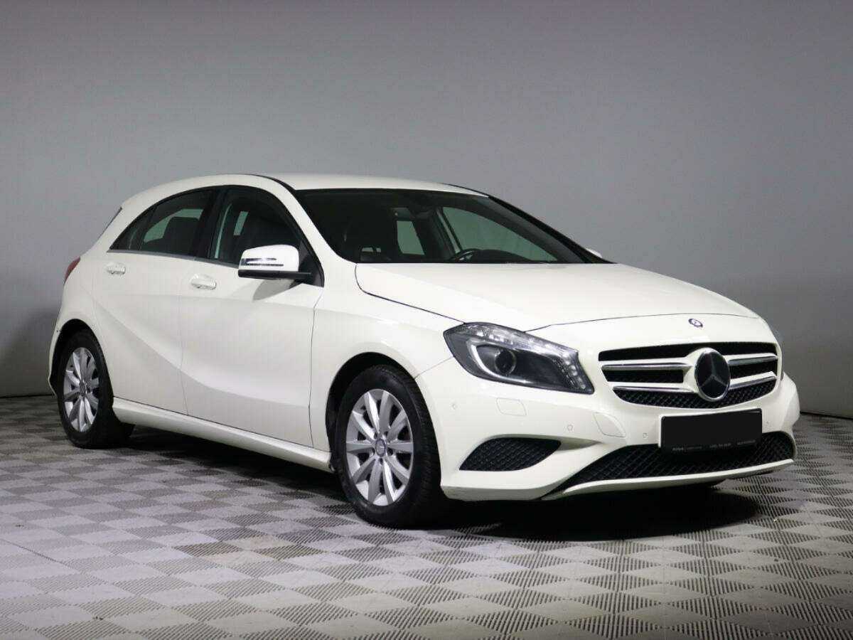Mercedes-Benz A-Класс 180, 2014 - 76 300 км. | Фото №3