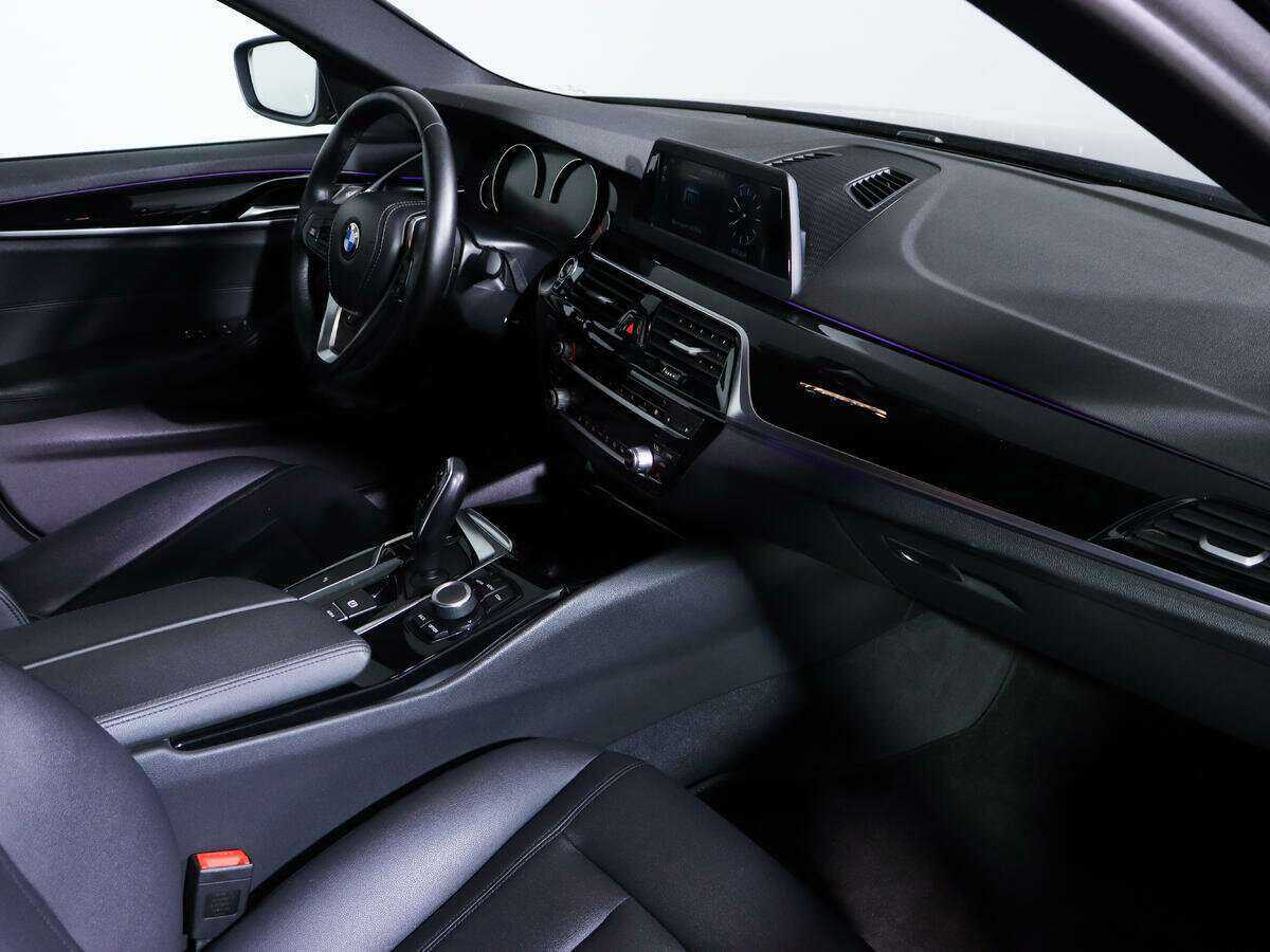 BMW 5 серии 520d xDrive, 2018 - 145 501 км. | Фото №7