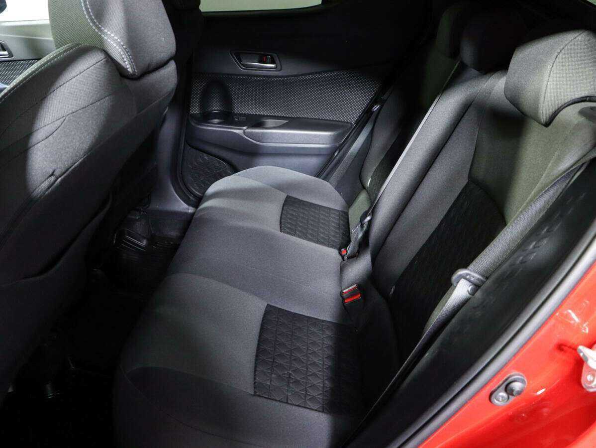 Toyota C-HR, 2019 Фото №8