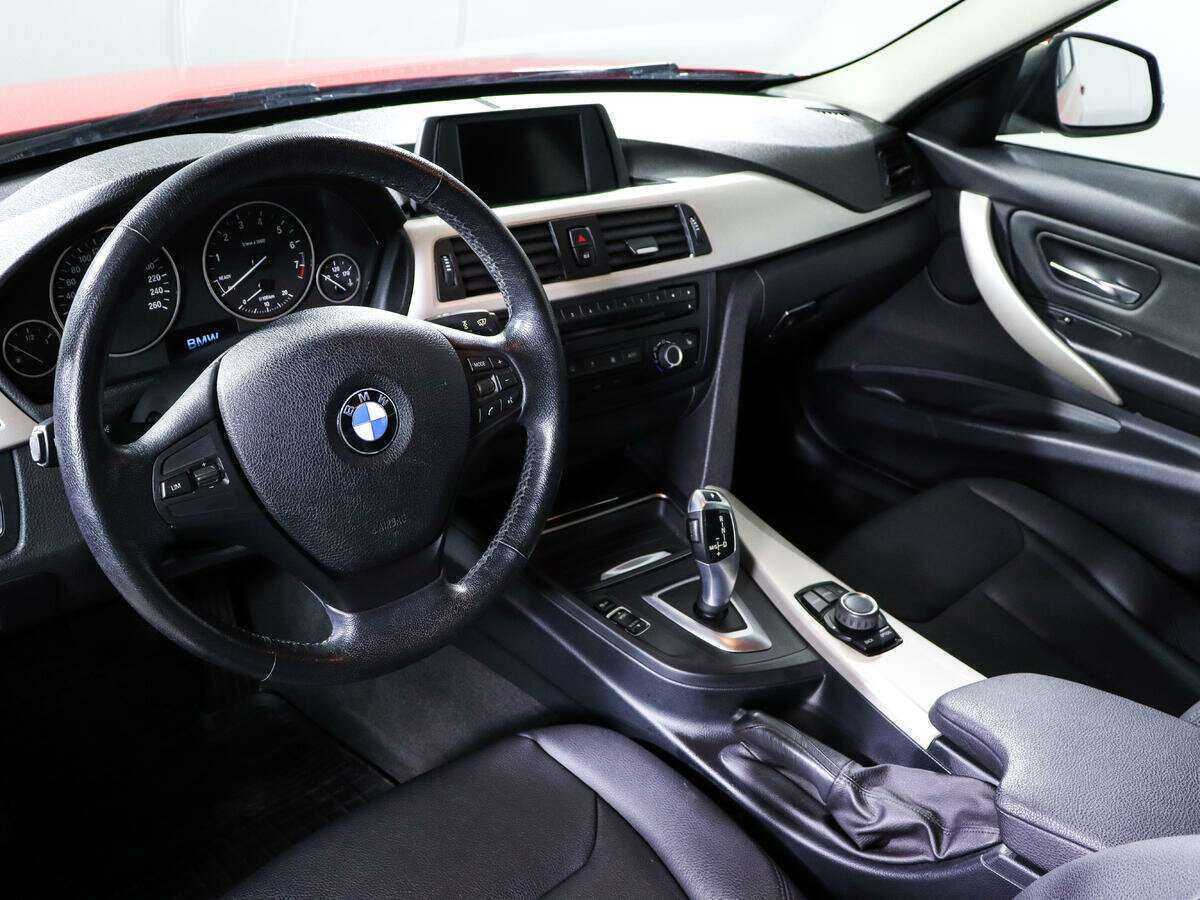 BMW 3 серии 316i, 2014 Фото №13