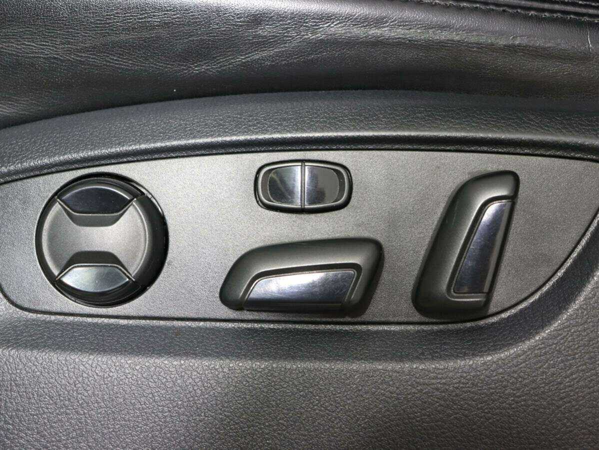 Volkswagen Touareg, 2012 Фото №12