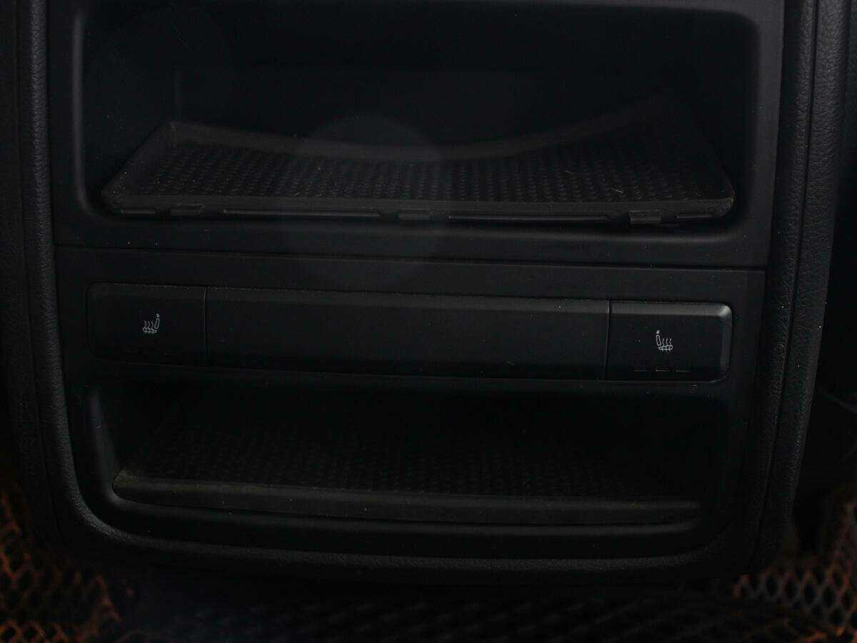 Volkswagen Touareg, 2015 Фото №15