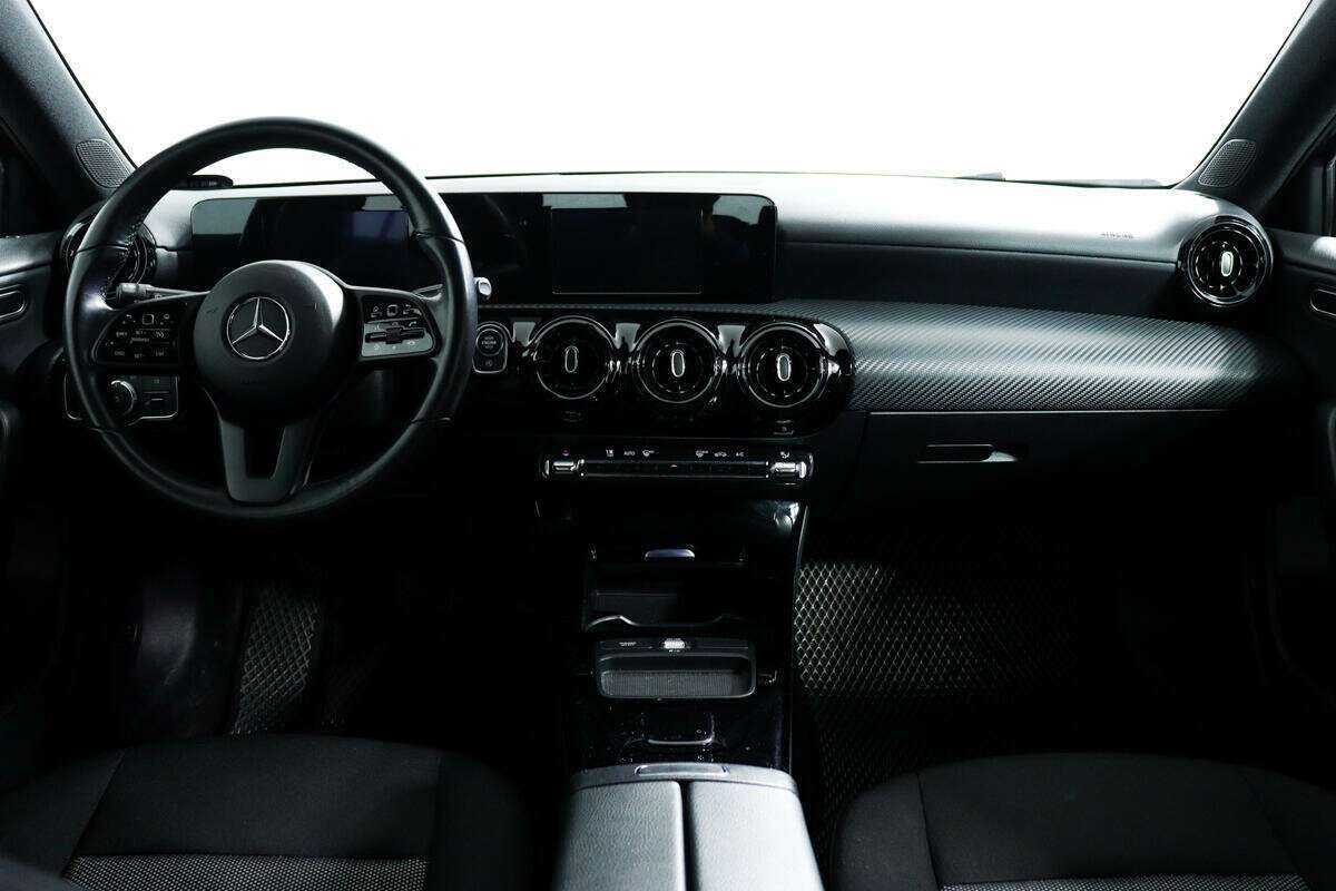 Mercedes-Benz A-Класс 200, 2019 Фото №11