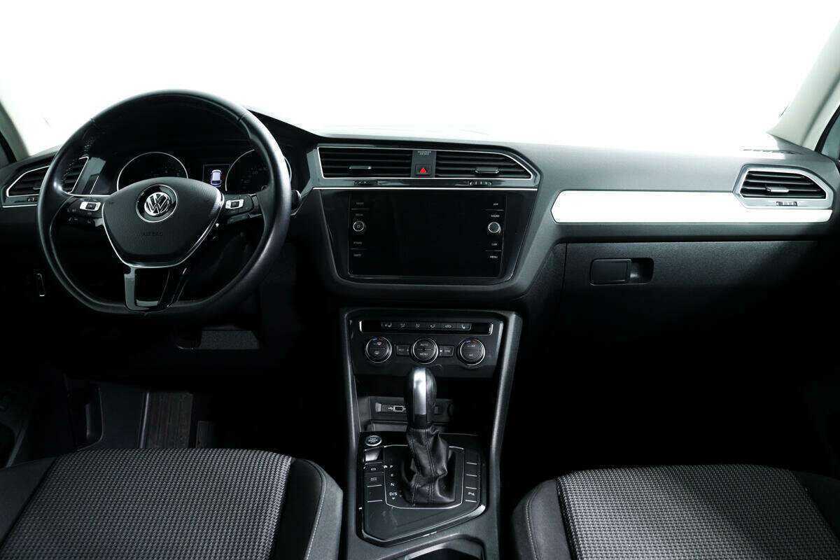 Volkswagen Tiguan, 2020 Фото №11