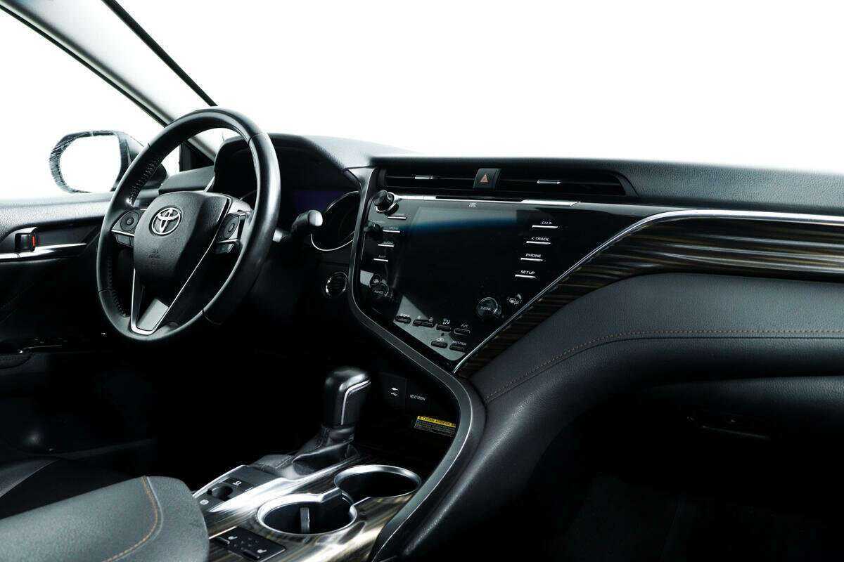 Toyota Camry, 2018 Фото №9