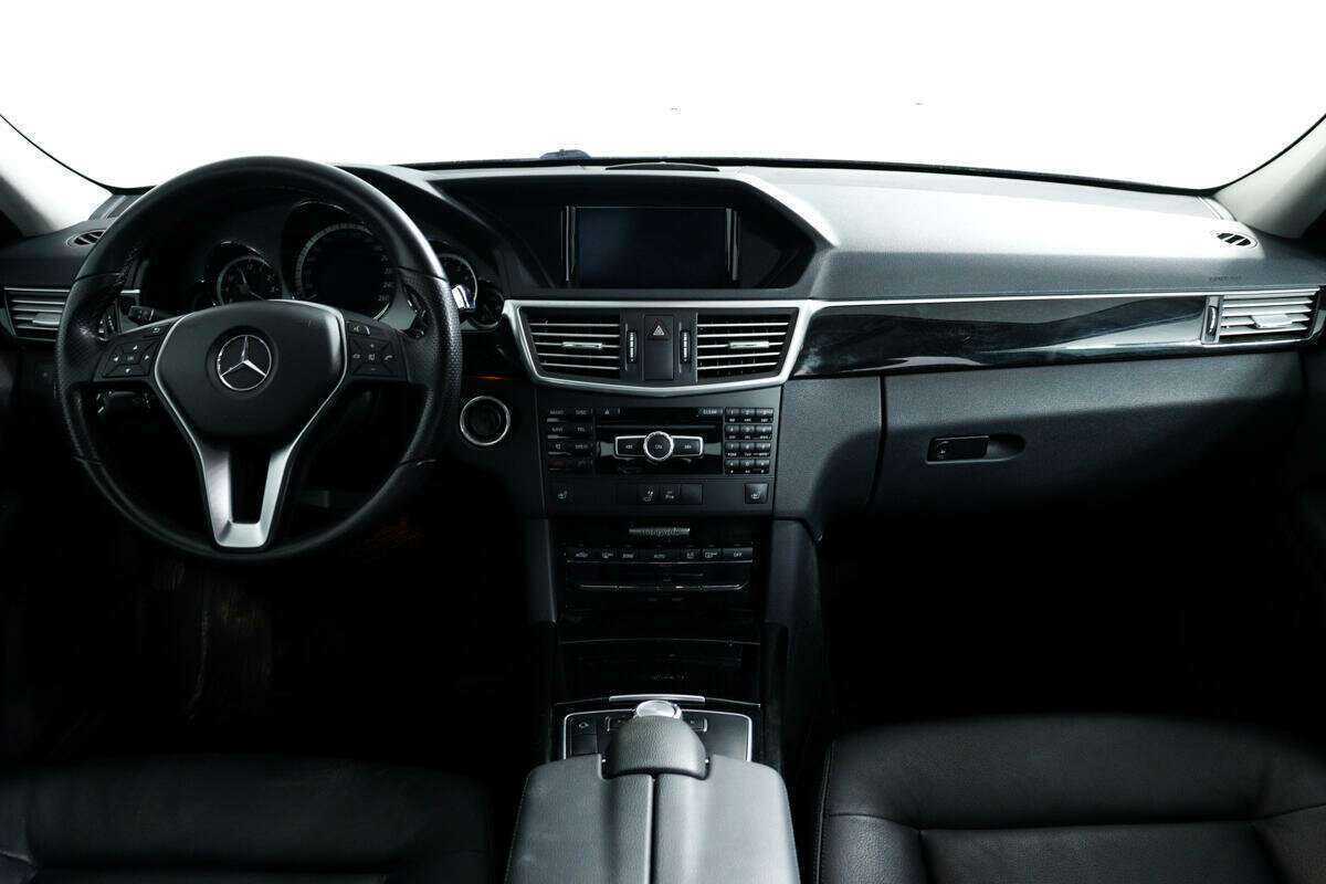 Mercedes-Benz E-Класс 300, 2012 Фото №11