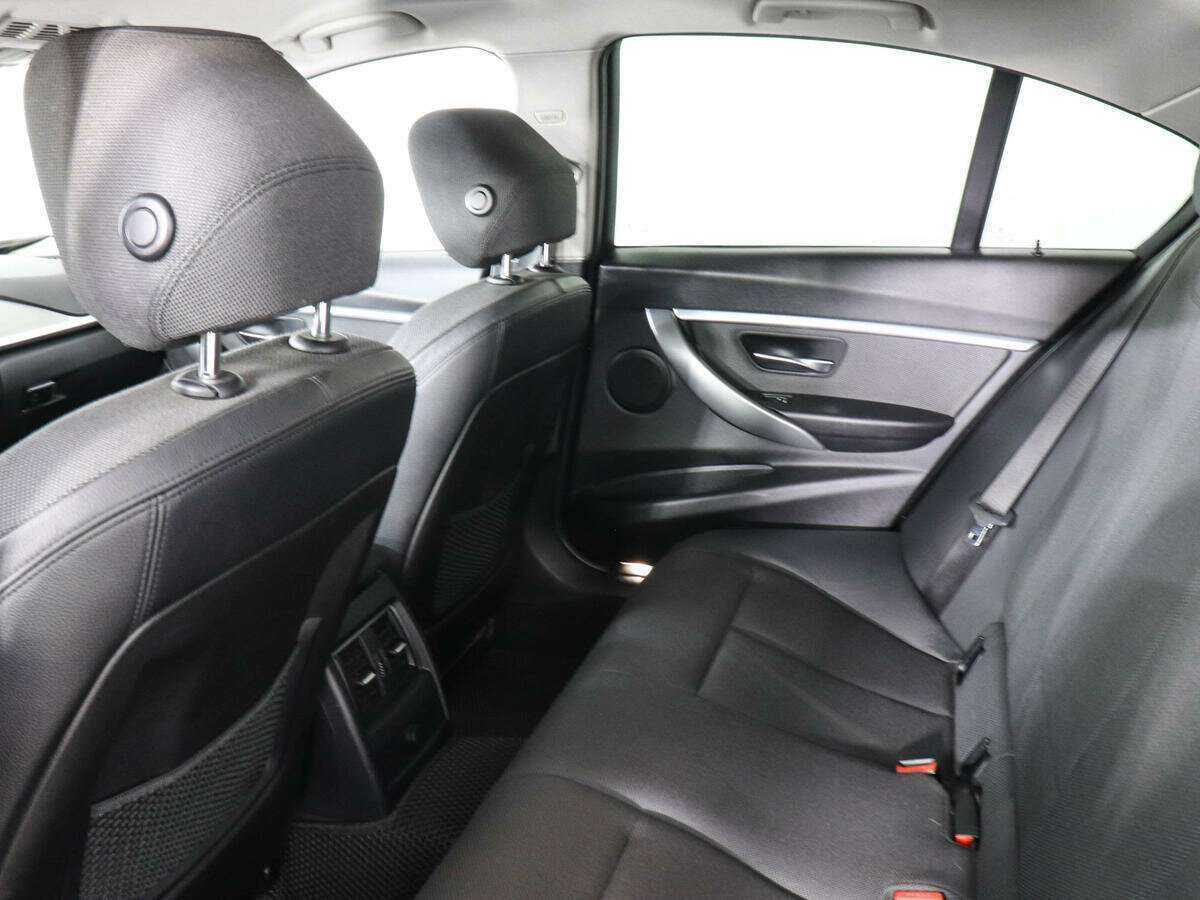 BMW 3 серии 320d xDrive, 2017 Фото №9