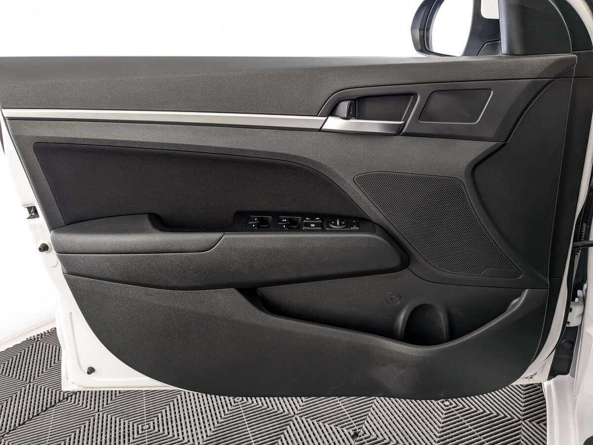 Hyundai Elantra, 2020 Фото №15