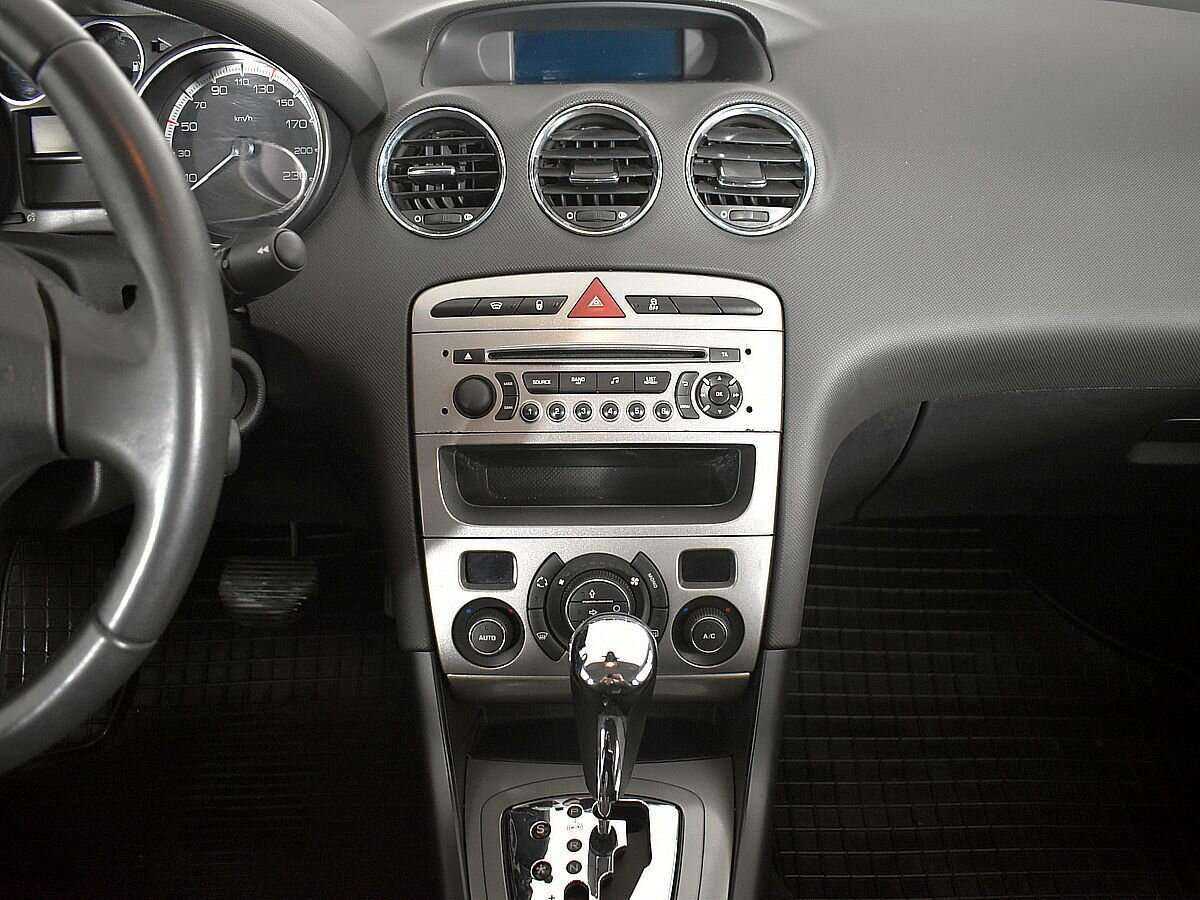 Peugeot 408, 2013 Фото №13