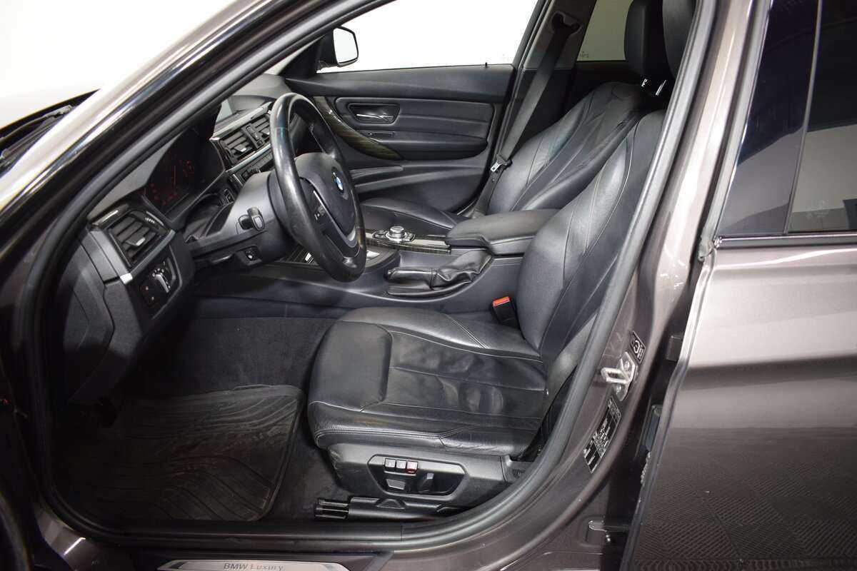 BMW 3 серии 328i, 2012 Фото №9