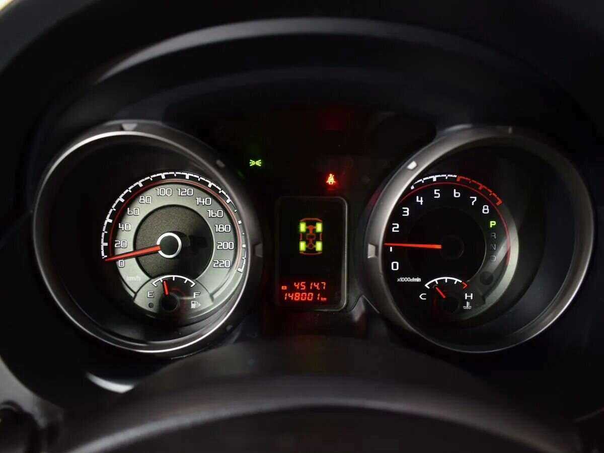 Mitsubishi Pajero, 2015 Фото №14