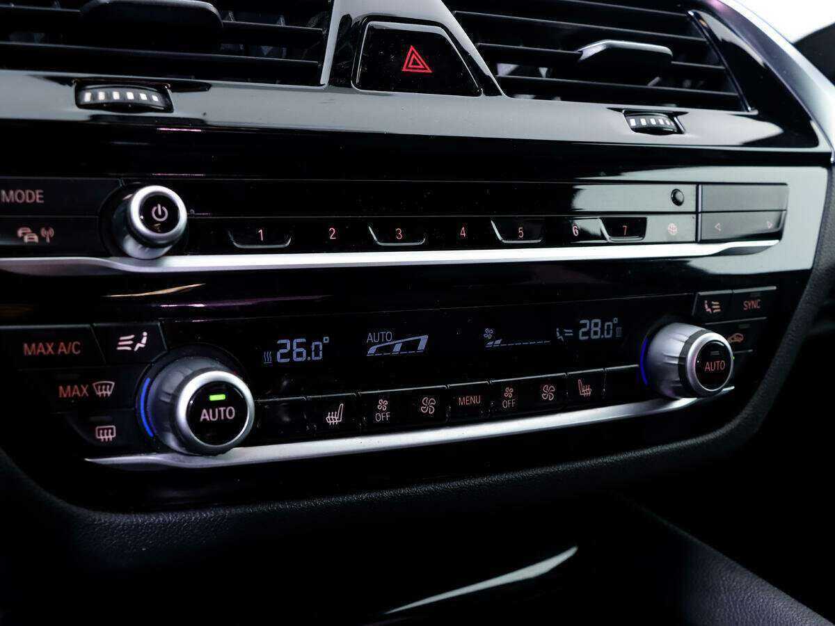 BMW 5 серии 520d, 2017 Фото №11