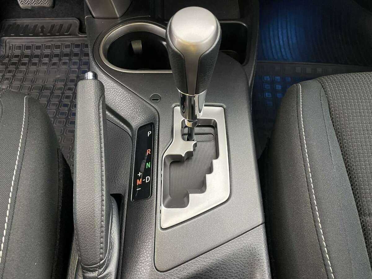 Toyota RAV4, 2018 Фото №13