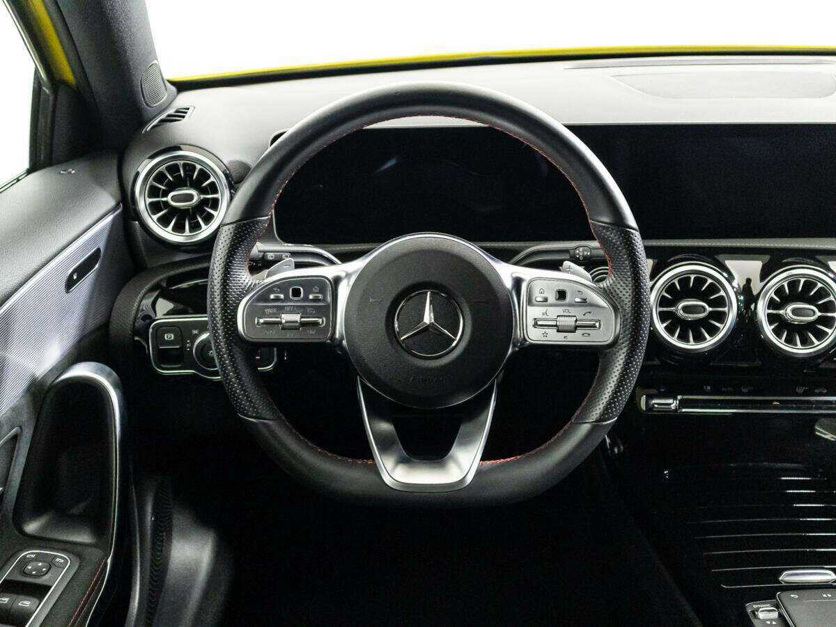 Mercedes-Benz A-Класс 200, 2020 Фото №19