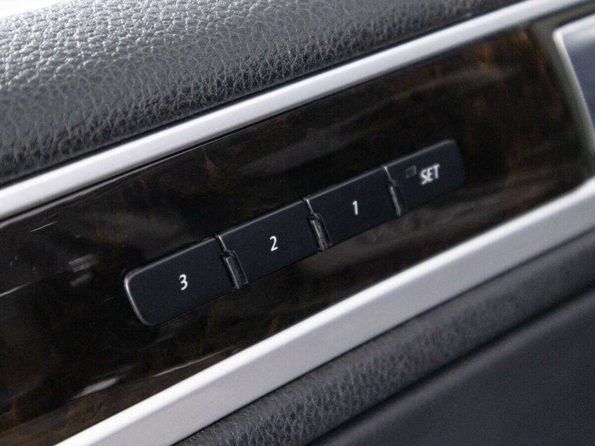 Volkswagen Touareg, 2012 Фото №13